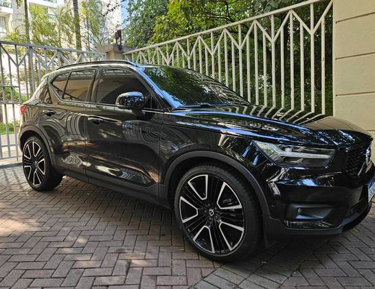 VOLVO XC40 2.0 T5 GASOLINA EDIÇÃO ESPECIAL AWD GEARTRONIC
